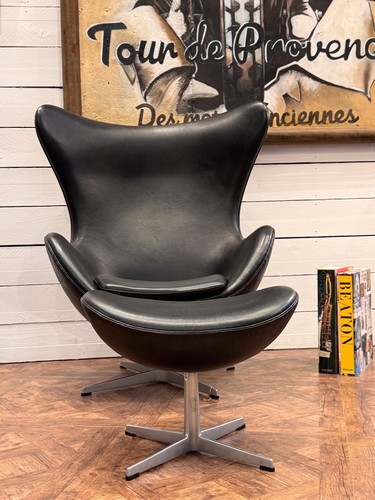 Egg chair son ottomanarne - egg,