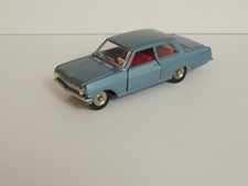 vrai Dinky toys 542 - OPEL