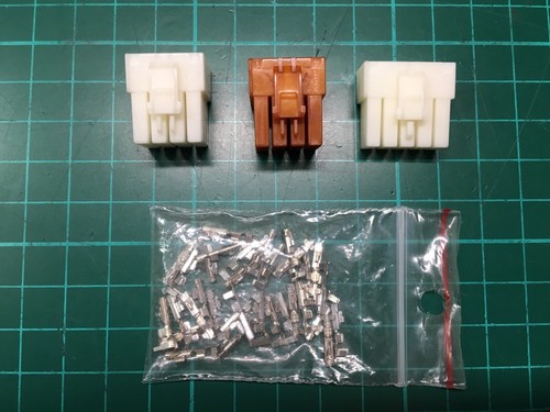 Connectors amp control - amp, panel
