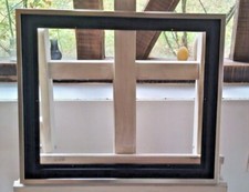 Format Figure, Encadrement Caisse américaine en bois ,Satinée Noire et argent ,