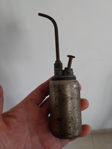 Burette huile ancienne en - a,