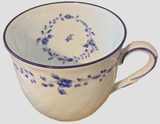 Service à café complet 12 tasses en porcelaine Bernardaud Limoges Hortense NEUF