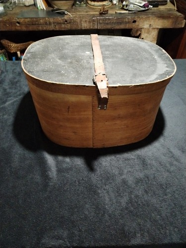 Ancienne boite chapeaux - boite,