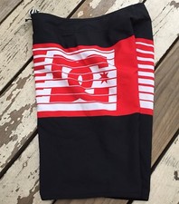 DC SHOES • Men's Surfing