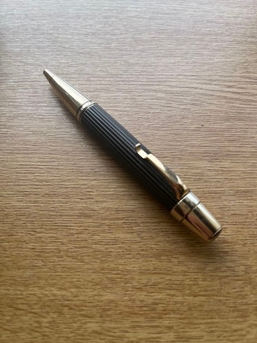 Stylo bille montblanc - à,