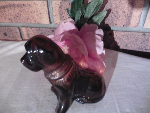 Bouteille verre forme chien - forme,
