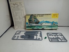 HELLER 1/400 MAQUETTE A MONTER PENICHE DE DEBARQUEMENT MANQUE UNE PIECE EN BOITE
