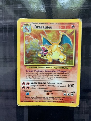 Carte pokémon dracaufeu holo - carte,