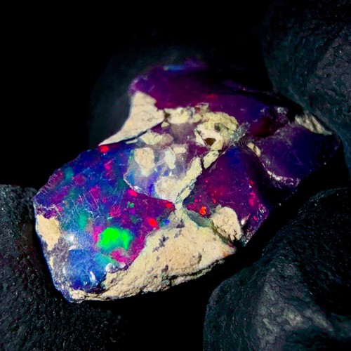 Noir opal gemstone éthiopien - noir,