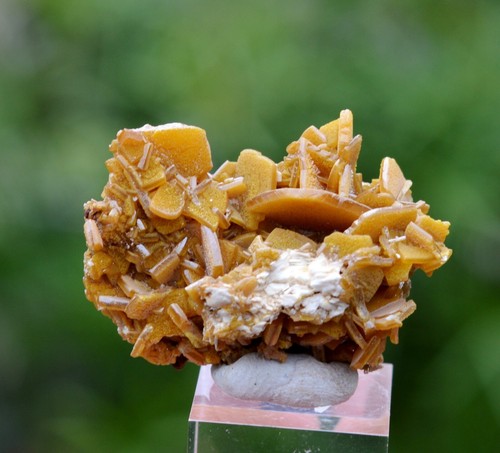 Wulfenite grammes union - wulfenite,