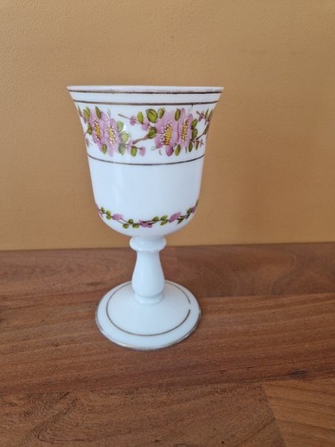 Verre sur pied forme de - pied,
