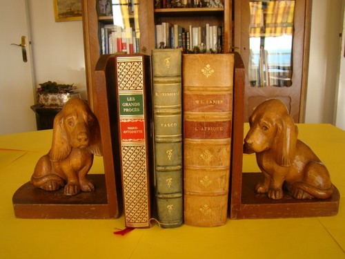 Attendrissant serre livre aux - attendrissant, serre-livre