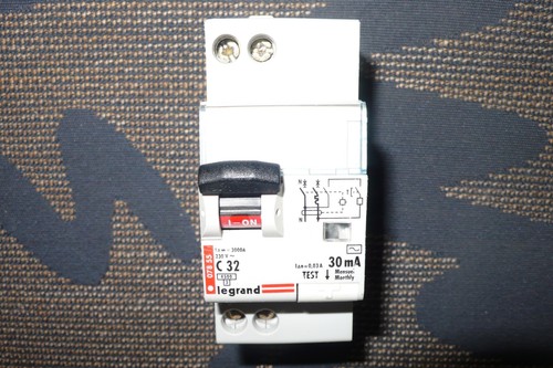 Disjoncteur differentiel 2pole - differentiel,