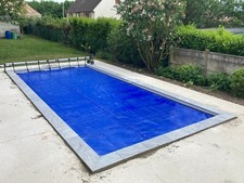 Bache de piscine avec enrouleur