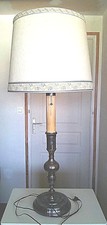 Lampadaire ancien, pied en bronze argenté