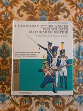 L Uniforme Et Les Armes Des