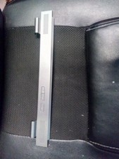 Charnières et cache bouton