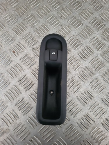 Bouton commande lève vitre