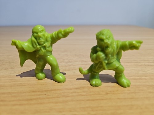 Lot figurines monster in - de,