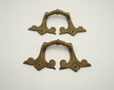 Paire de poignées de meuble anciennes françaises assorties en laiton massif 4278