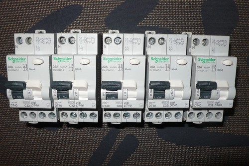 Disjoncteur differentiel 32a - differentiel,