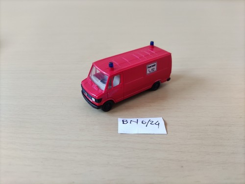 Herpa mercedes benz 207 d - benz,