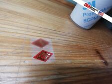 Autocollant autocollant