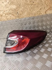 Feu arriere principal droit