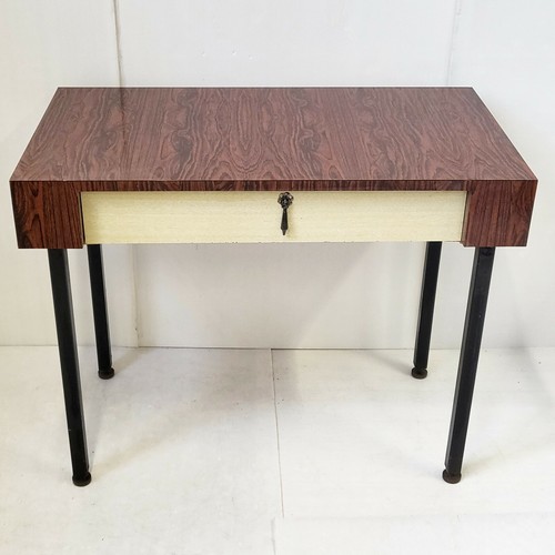 Adorable bureau vintage 1960 - adorable,