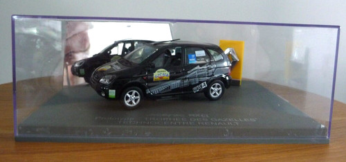 Voiture renault scenic - 1/43,