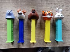 5 distributeurs pez chien kung fu panda,occasion