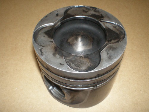 Piston bmw 320 e46 - 320,
