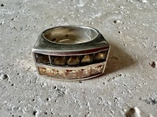 importante bague en argent