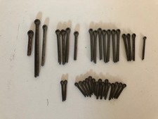 Lot de 35 anciennes goupilles