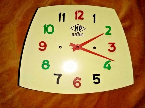 Superbe introuvable horloge - superbe,