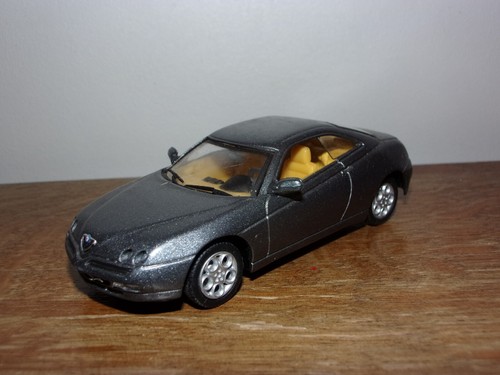 43eme alfa roméo - 1/43, gtv