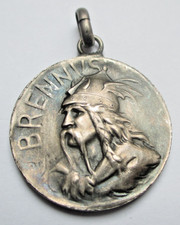 Ancien pendentif médaille