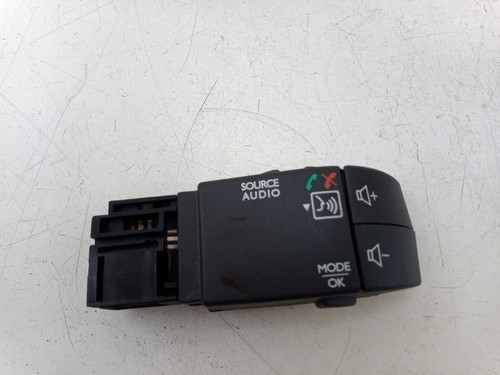 Commande radio volant - de, au