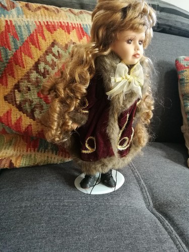 Poupee porcelaine de - porcelaine,
