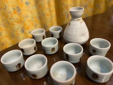 Ensemble bouteille et tasse de