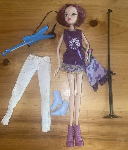 2012 winx club doll - rock, n