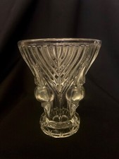 Vase en verre moulé de style