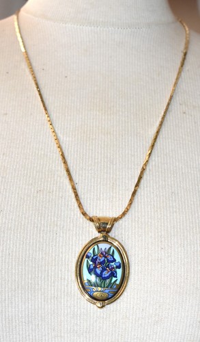 Collier pendentif émaux