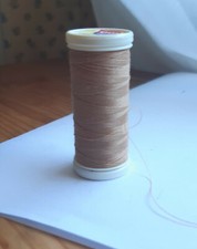 bobine de fil polyester CREA PECAM