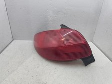 Feu arriere principal gauche