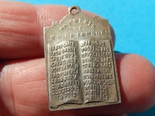 MEDAILLE NOTRE DAME DE  LOURDES TEXTE PENITENCE HEUREUSE DANS L AUTRE MONDE