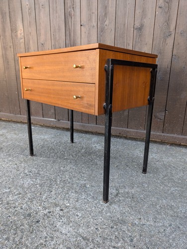 Table couture vintage - table,