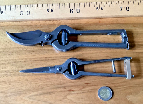Outils anciens old tool vieux - anciens,old, tool,vieux