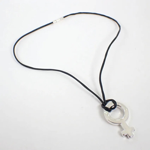Collier pendentif symbole