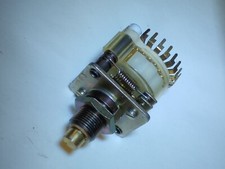 Commutateur rotatif Rotary Switch 2 circuits 11 positions NOS axe 6  Court  Gr36